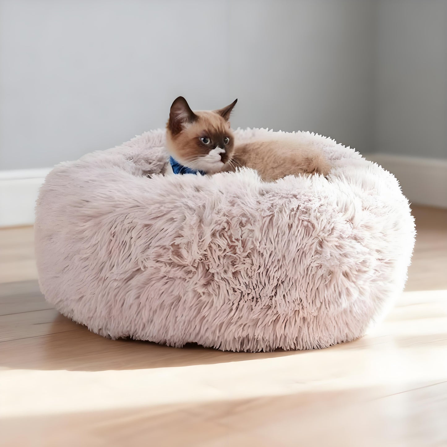 Plush Round Cat Bed with Fluffy Fabric